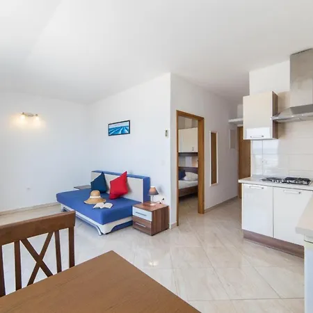 Tilda Apartmán Brist