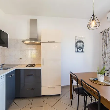 Tilda Apartment